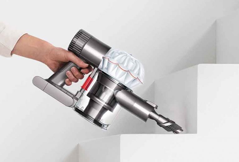 Dyson V6 Vacuum Cleaner Review – A Brief Look Inside