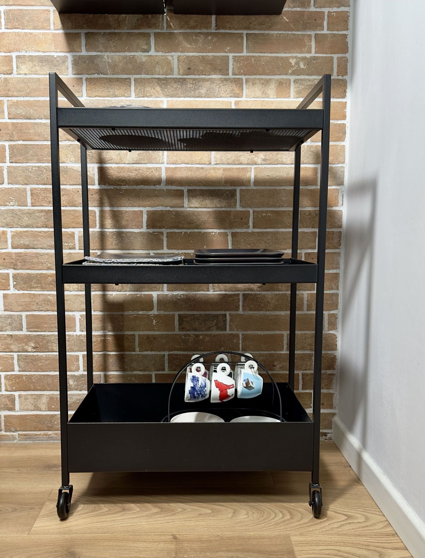 Choose a Versatile Storage Cart