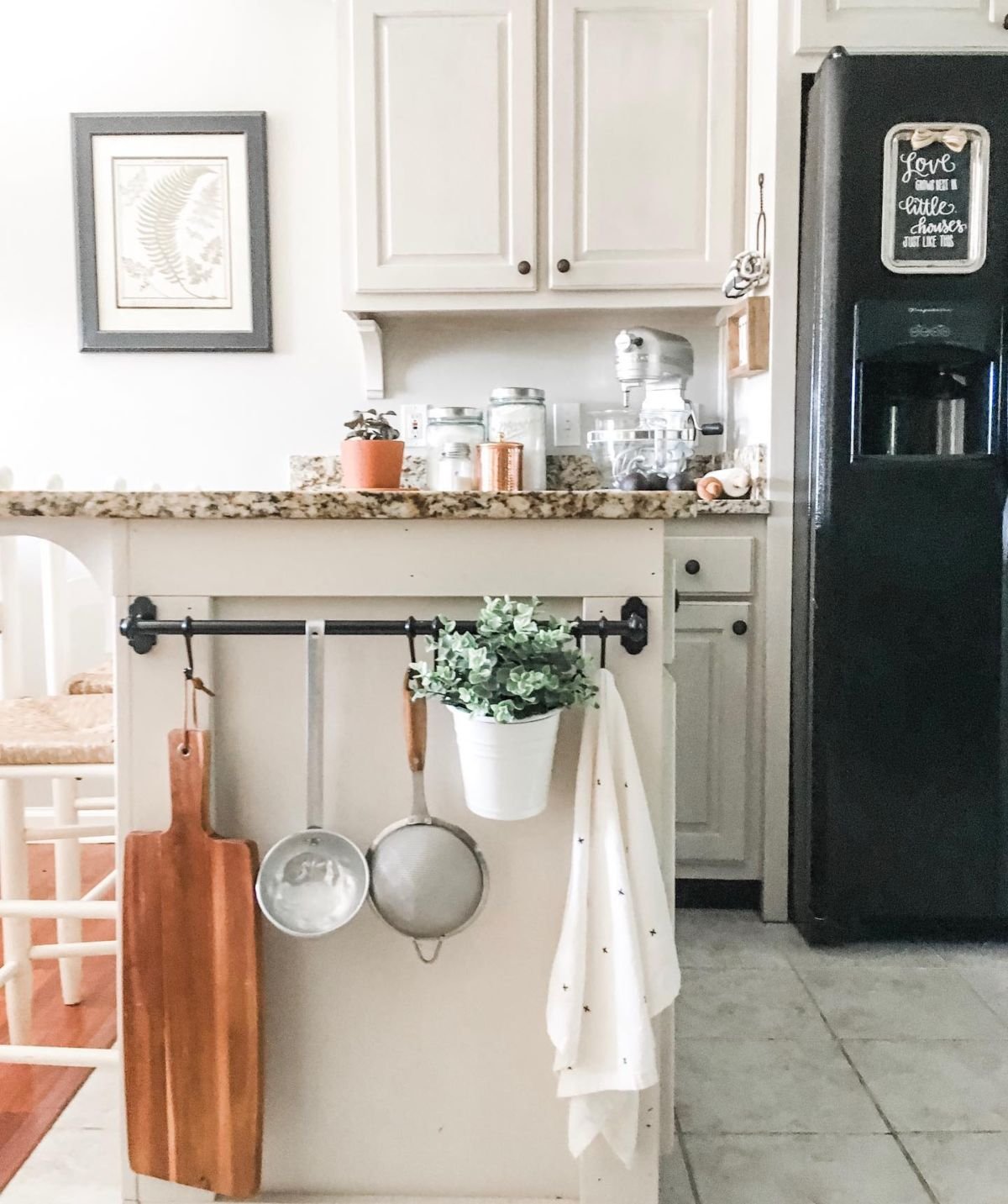 Maximize Kitchen Space with Storage Rail