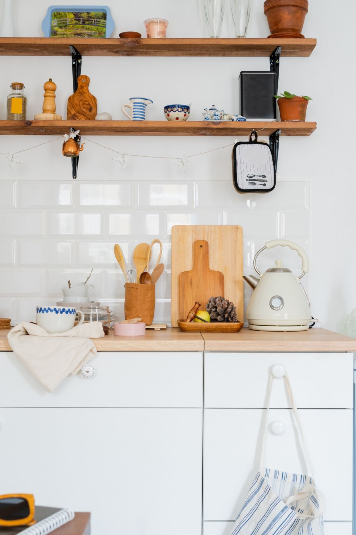 Sleek Modern Wooden Shelving