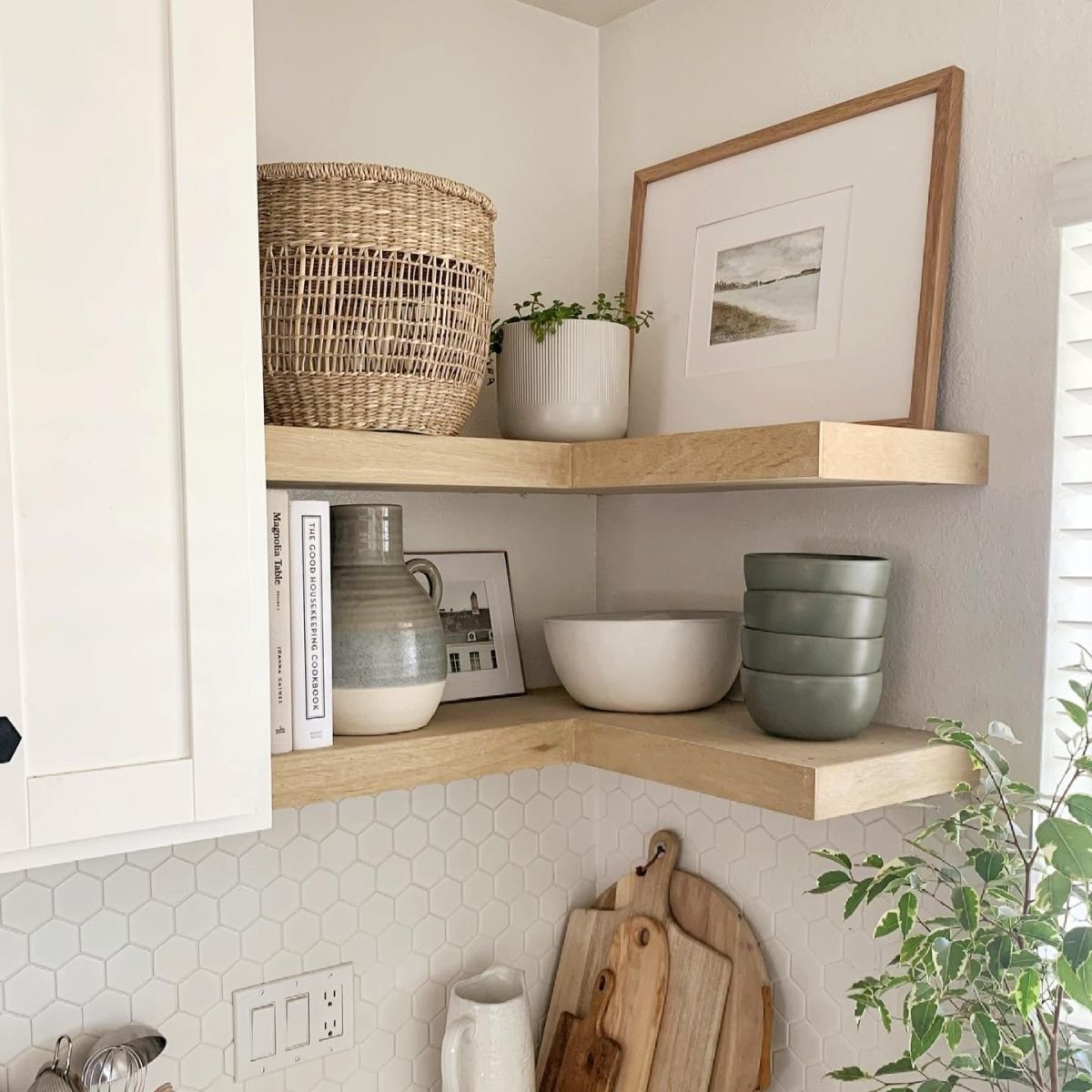 Stylish Open Kitchen Shelving