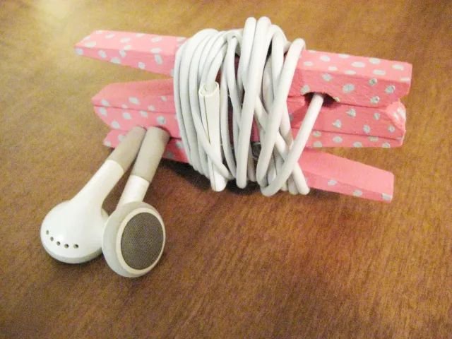 Tangle-Free Earphone Solution