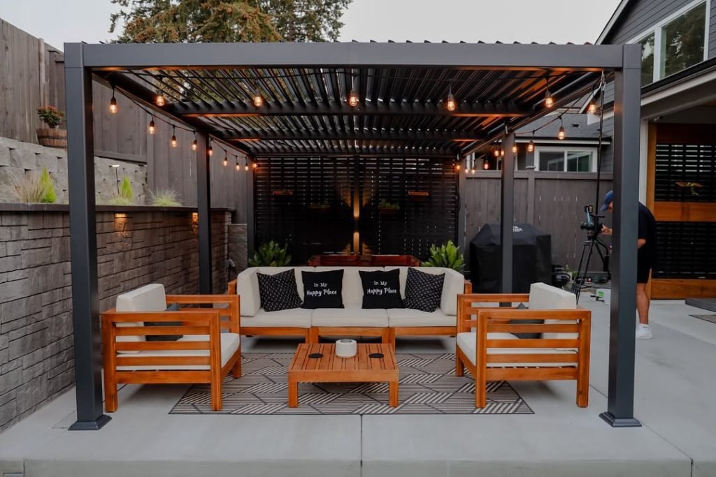 Adjustable Shade Retreat