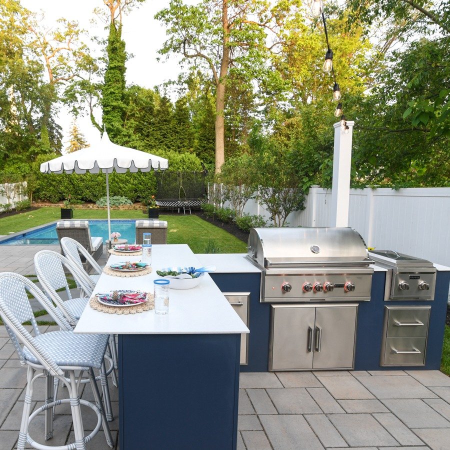 Charming Bistro-Inspired Kitchen