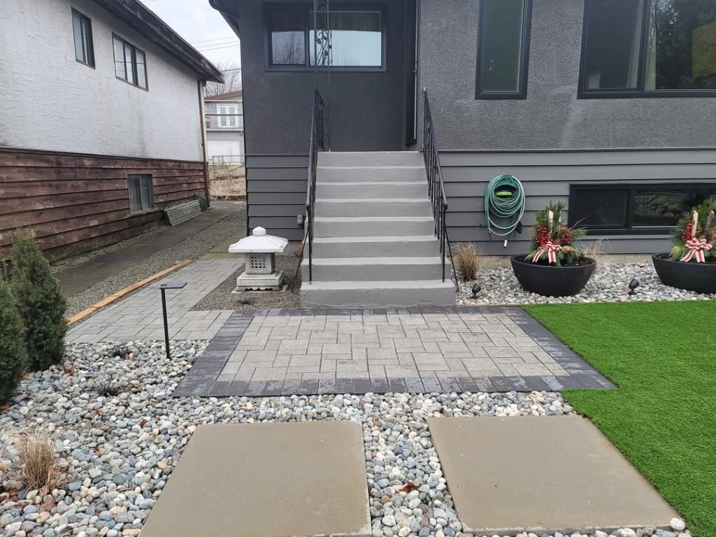 Compact Urban Entry Design