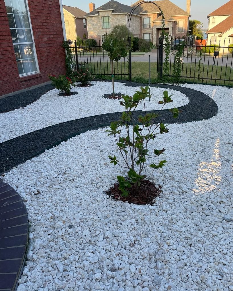 Curved Stone Contrast Design