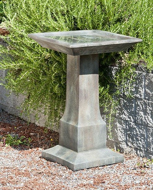 Sleek Minimalist Birdbath Design