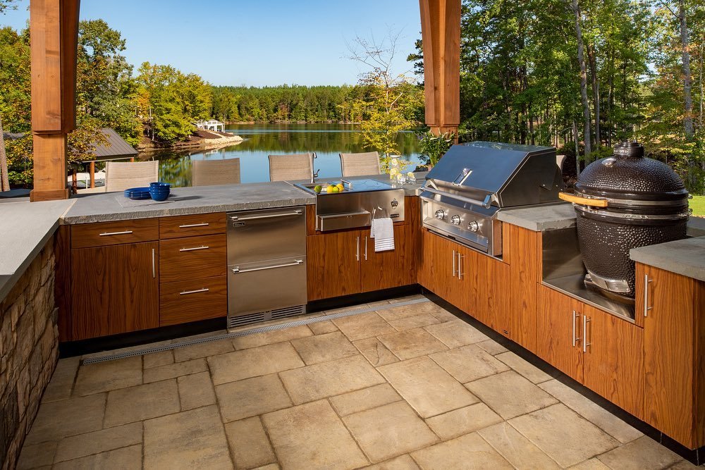 Waterfront Culinary Oasis