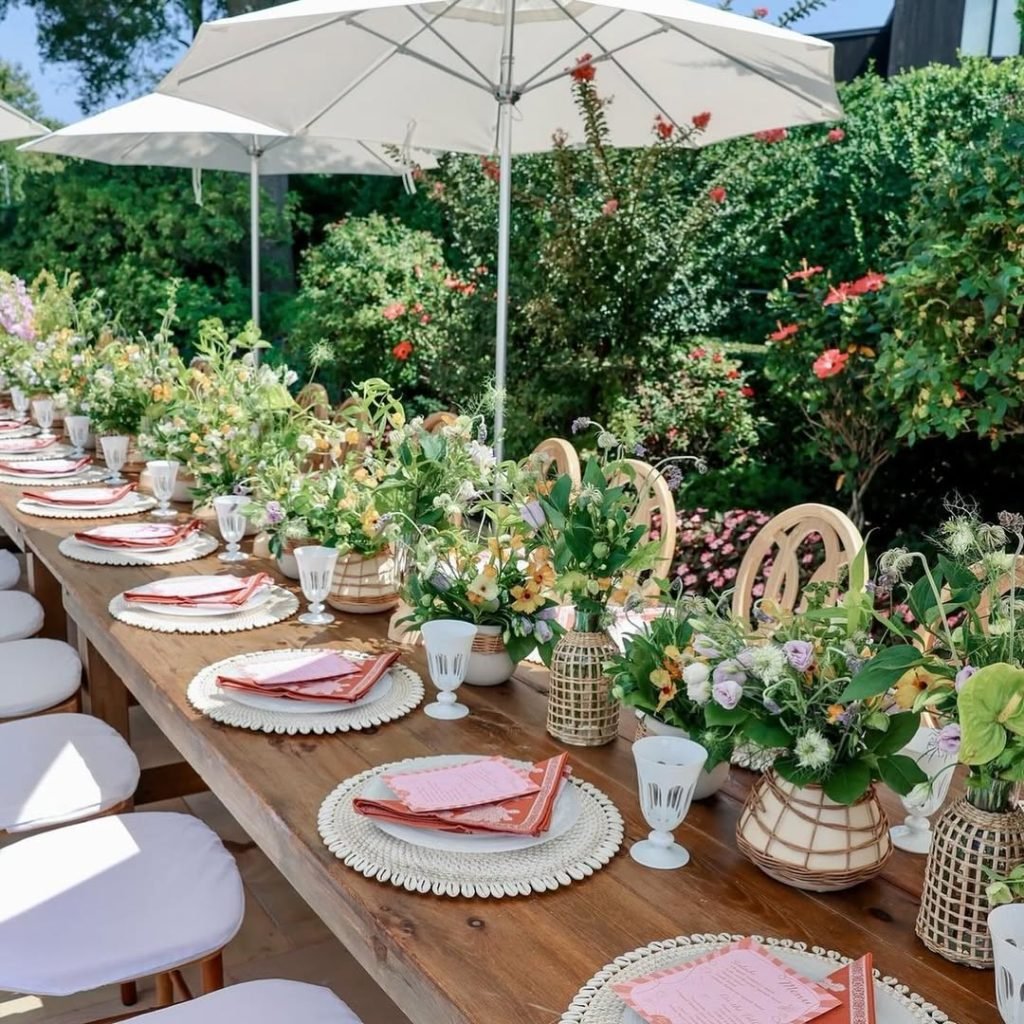 Charming Basket Floral Accents