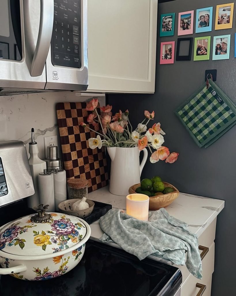Charming Cottage Kitchen Aesthetics