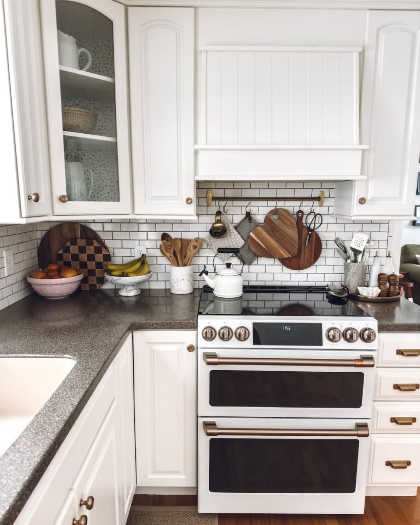 Charming Farmhouse Kitchen Details