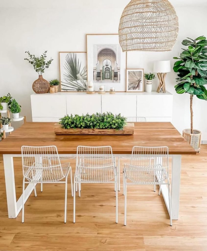 Chic Dining Gallery Arrangement