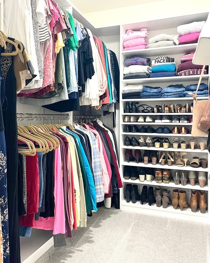 Colorful Closet Organization Guide