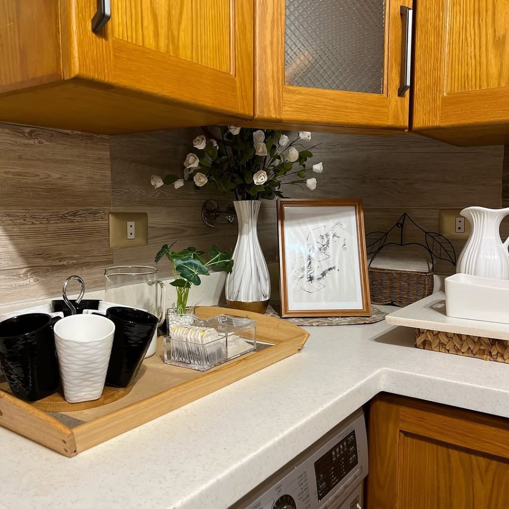 Cozy Wood Kitchen Corner