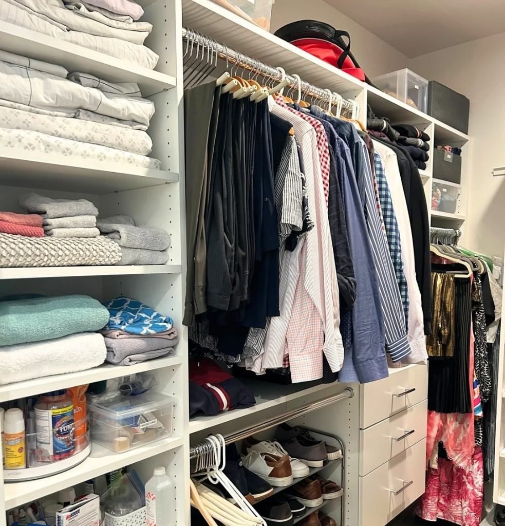 Efficient Clothing Storage System