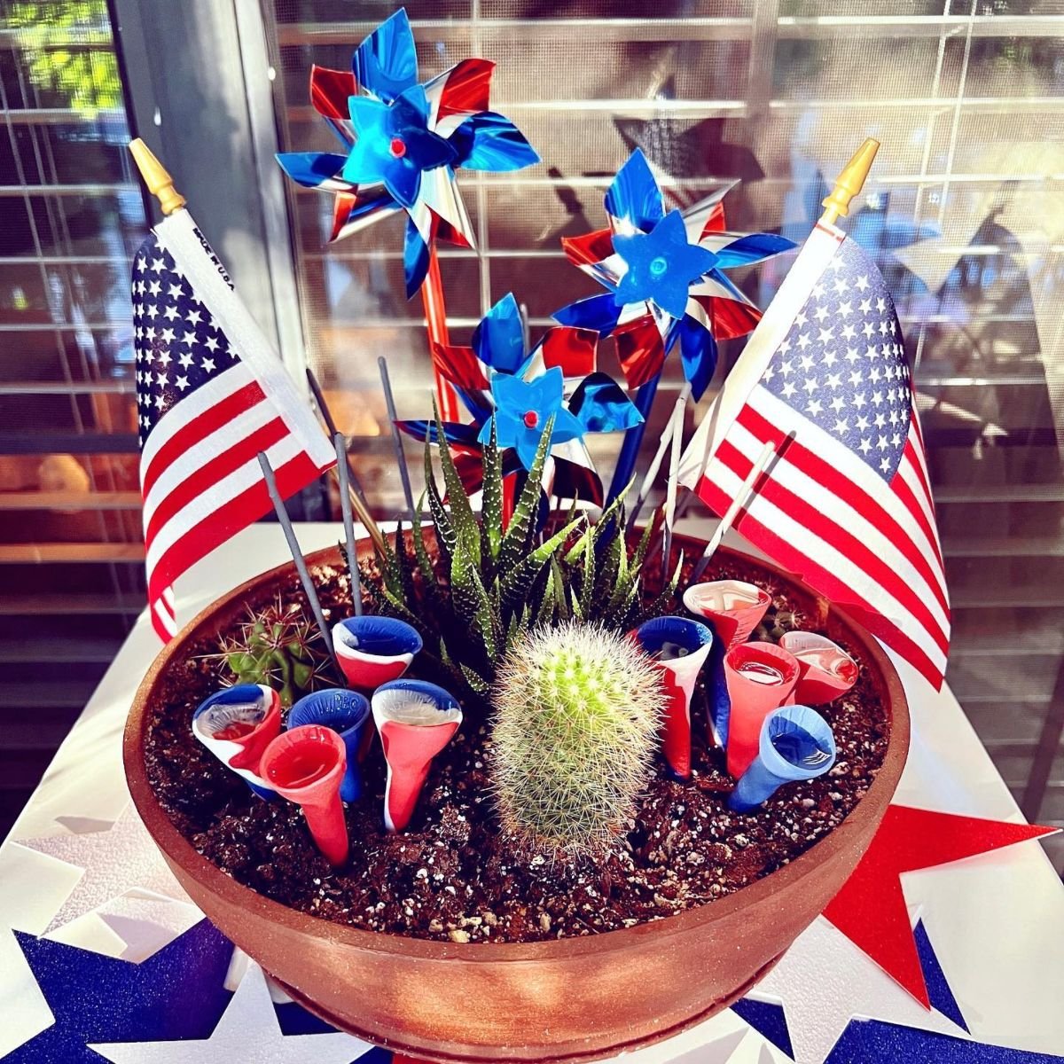 Patriotic Bee Cup Decor
