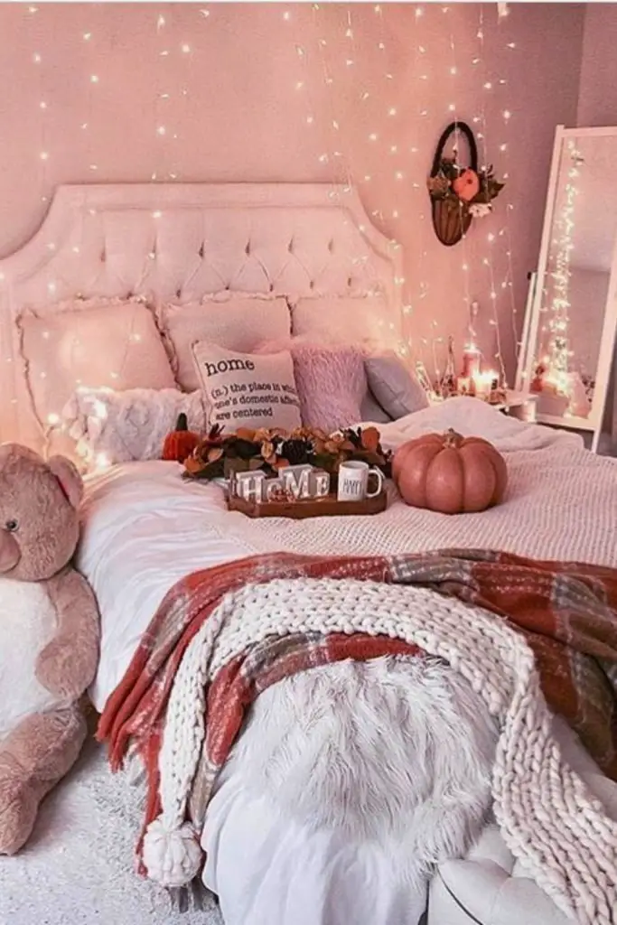 Autumn-Inspired Bedroom Decor