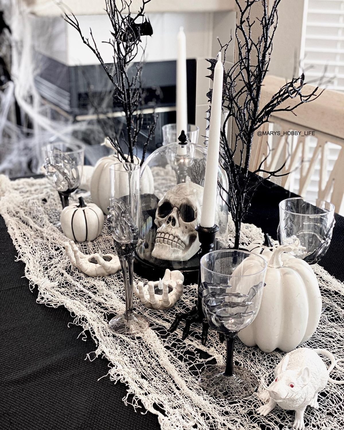 Black and White Tablescape