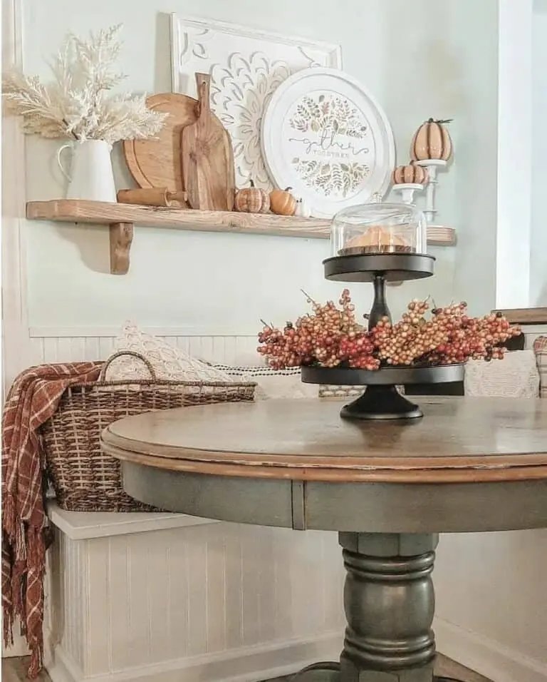 Cozy Breakfast Nook Touches