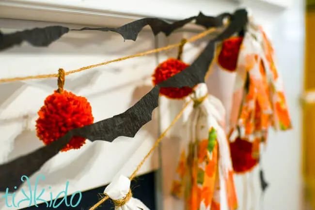 Crepe Paper Bat Banners