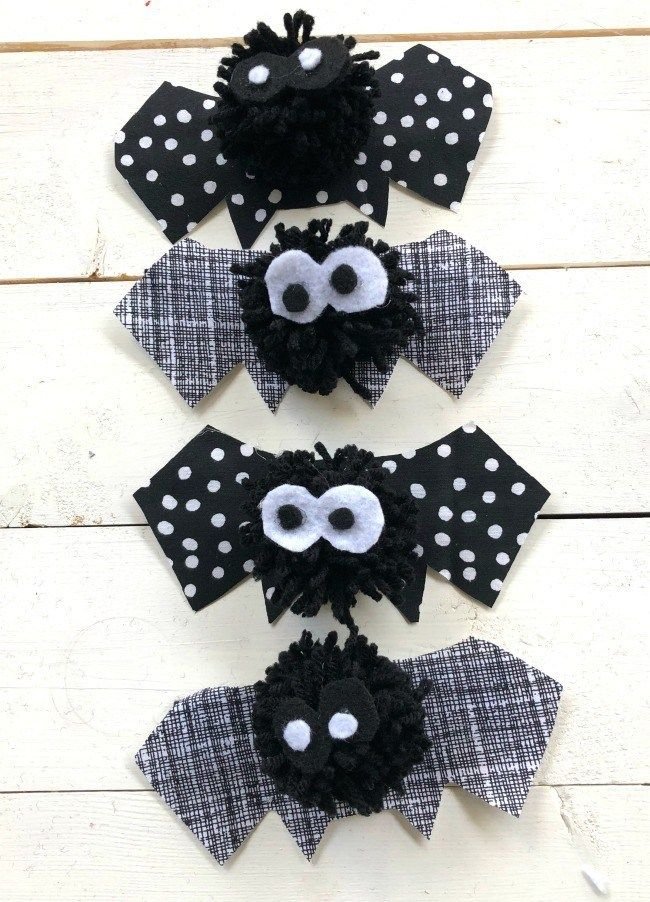Cute Yarn Pom Pom Bats