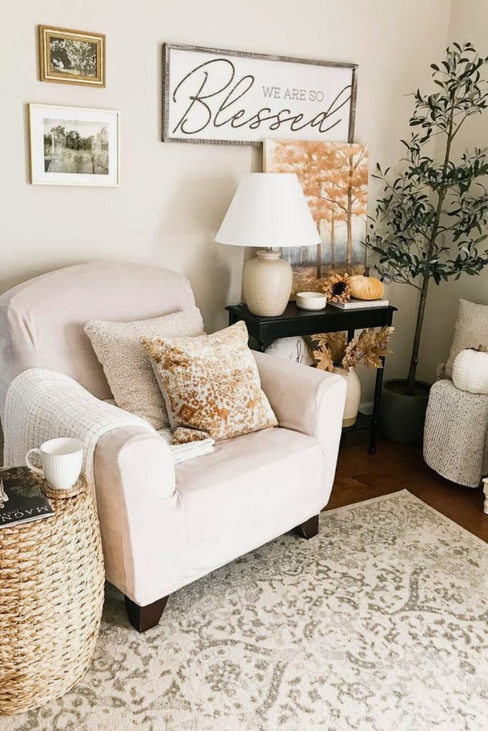 Fall-Inspired Reading Nook