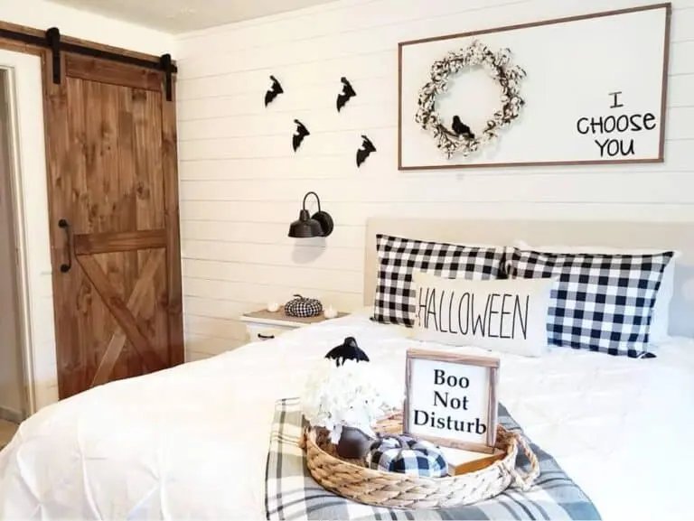 Farmhouse Raven Decor