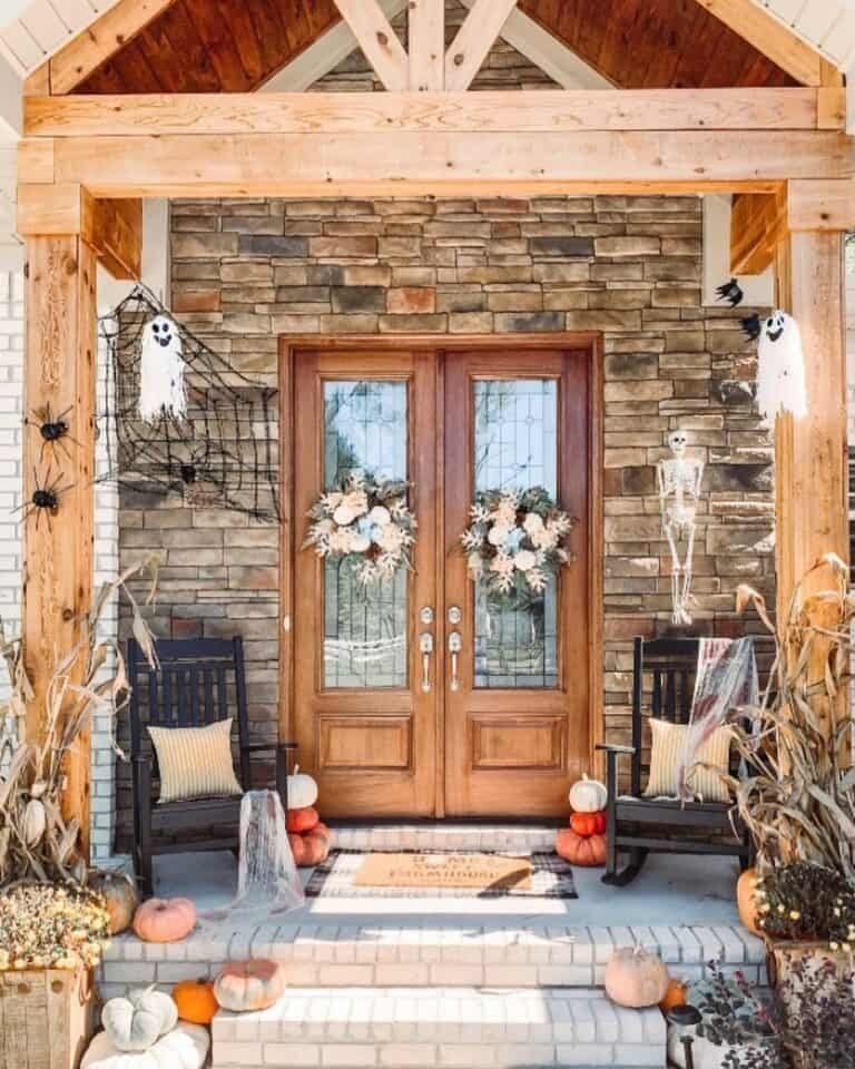 Halloween Wreaths and Decor