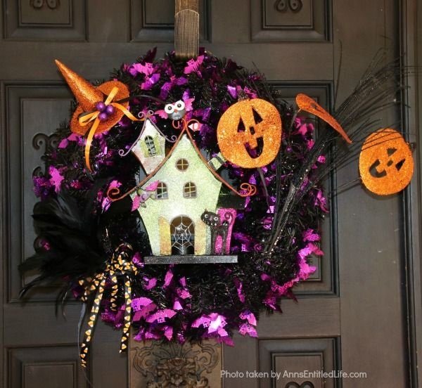 Haunted House Wreath Design