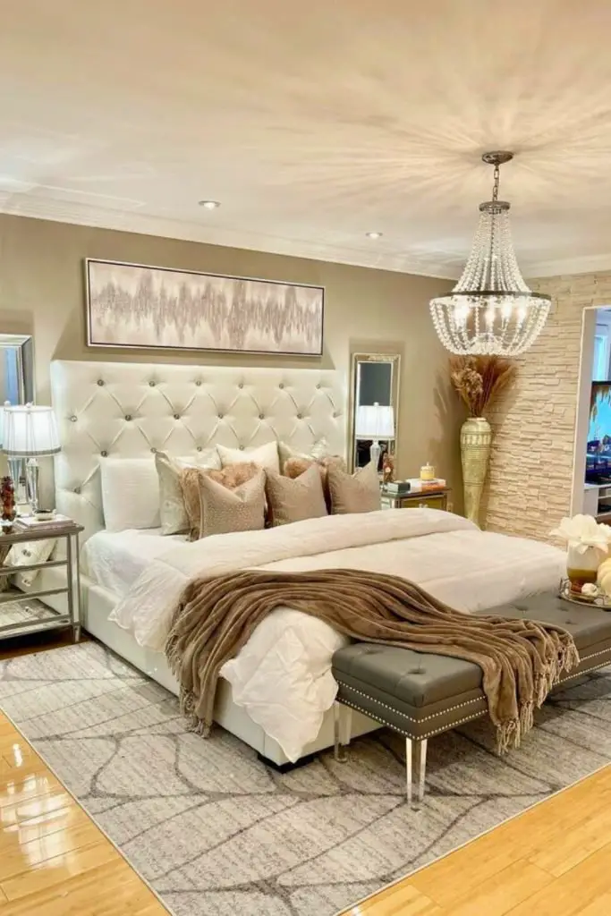 Luxurious Fall Bedroom Style