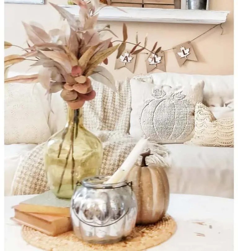 Metallic Centerpiece on Placemat