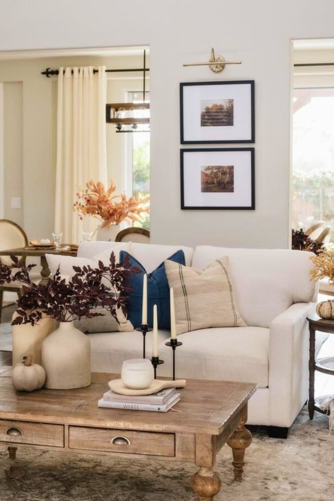 Minimalist Autumn Living Room Decor