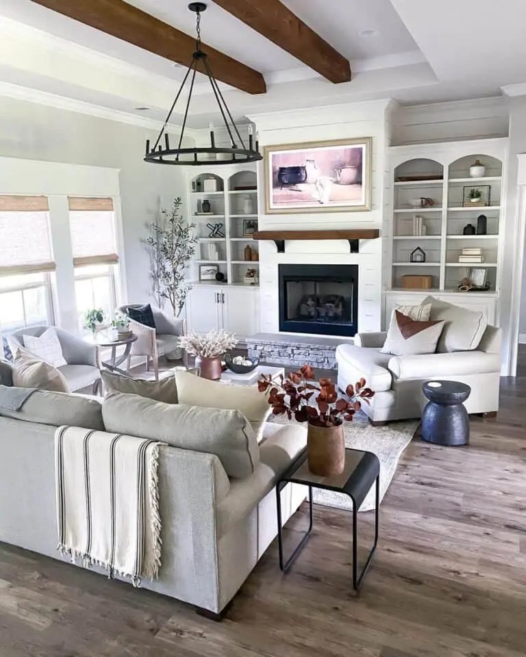Neutral Fall Decor in Living Room