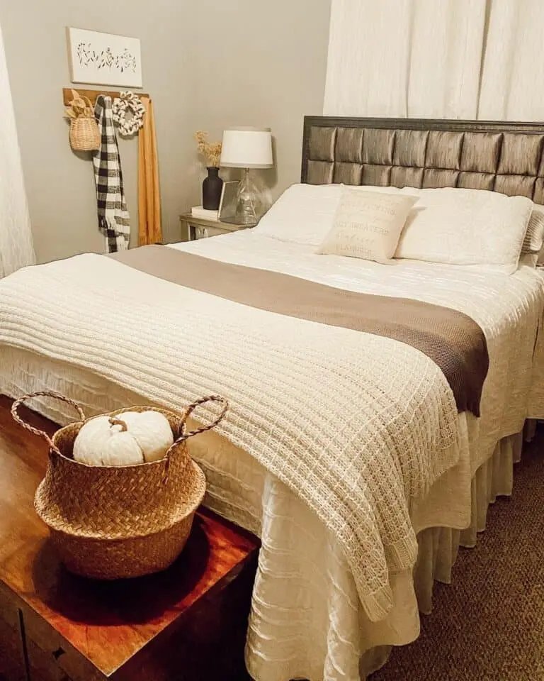 Neutral Fall Touches