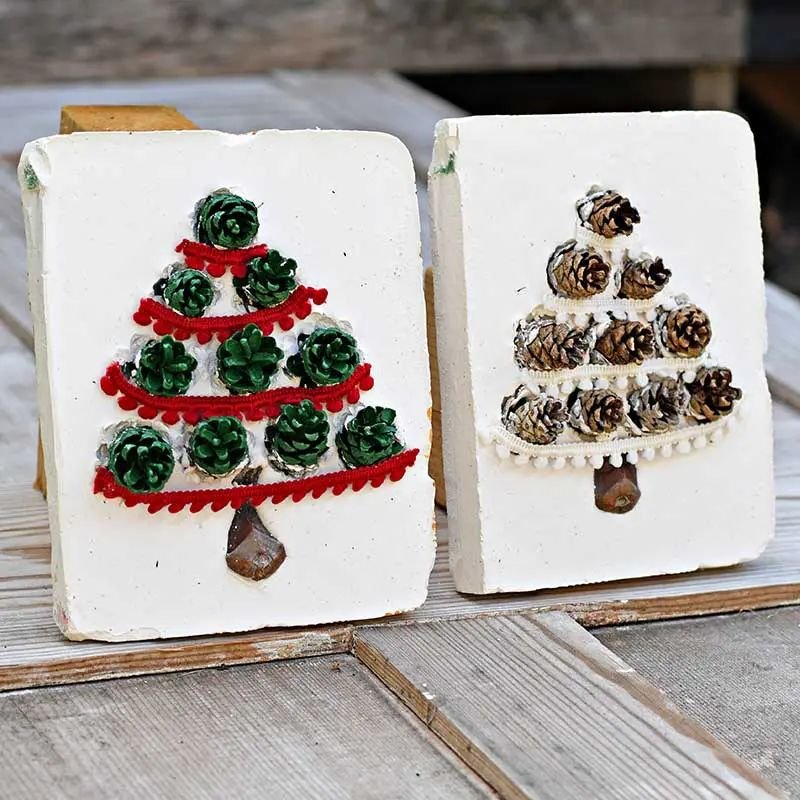 Pinecone Christmas Tree Decor