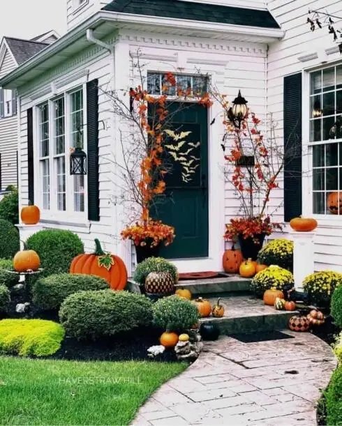 Porch Decor: Foliage and Pumpkins