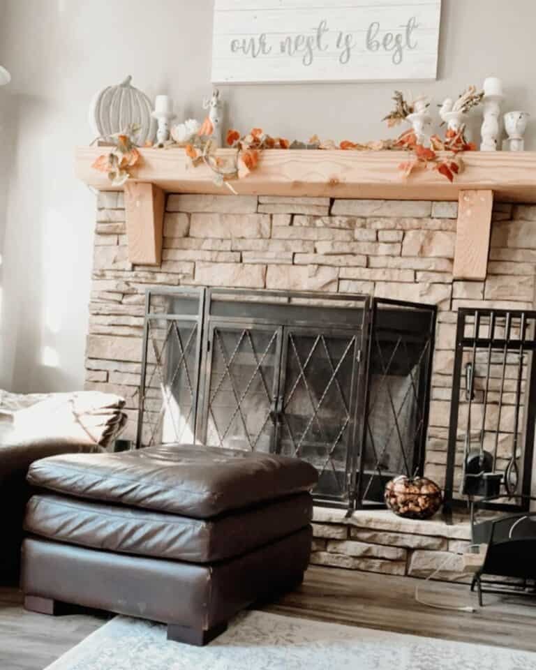 Rustic White Candlesticks Décor