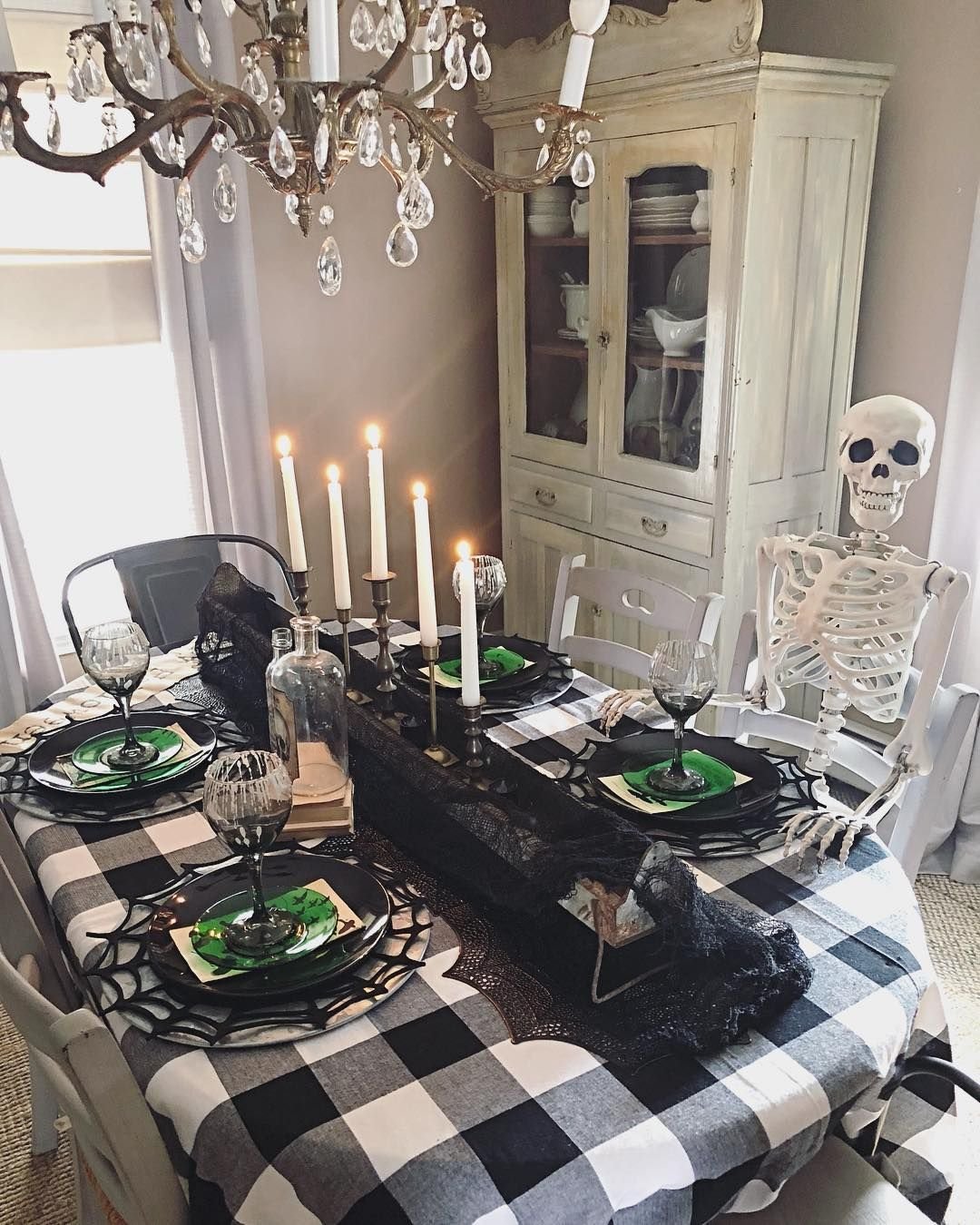 Skeleton Dinner Guest
