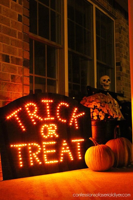 Spooky DIY Sign