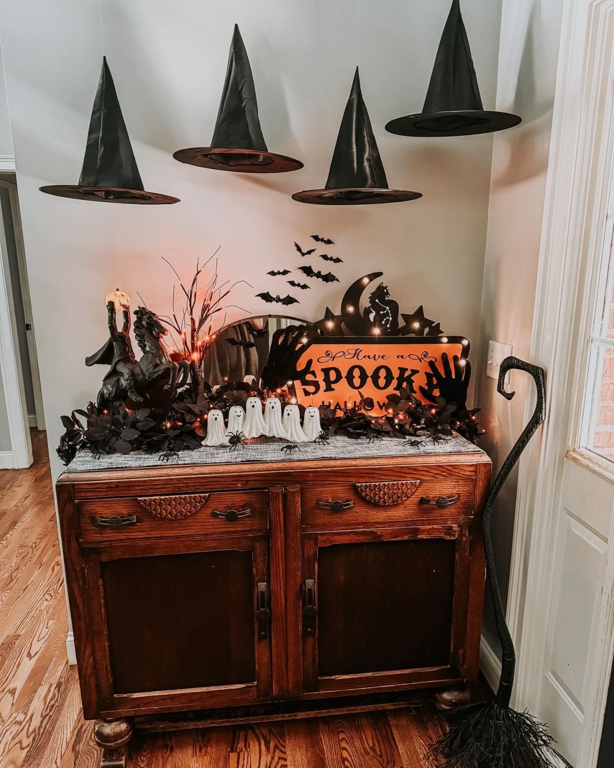 Spooky Table Decor