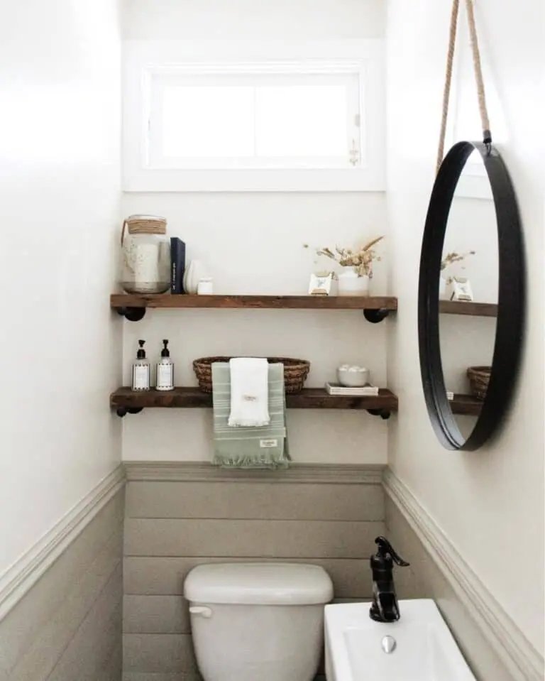 Towel Shelves for Small Bathrooms