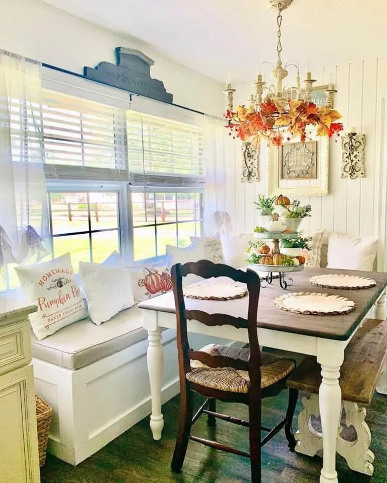 Two-tone Dining Setup