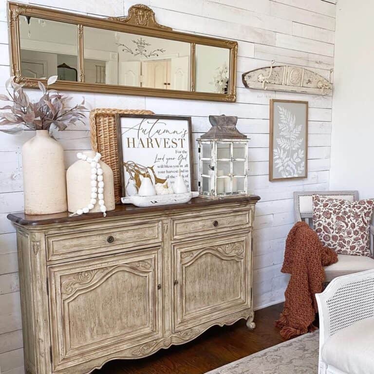Vintage Farmhouse Living Room