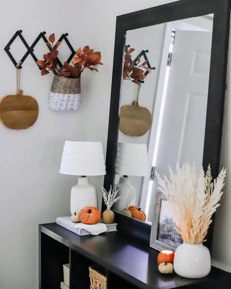 Wall Accents for Table Decor