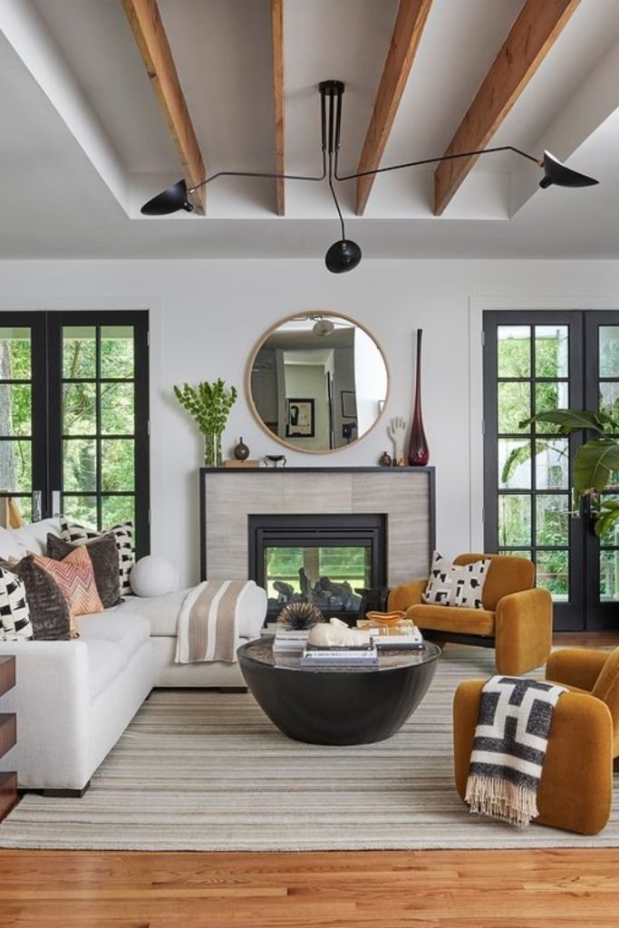Warm Brown Tones and Minimalism