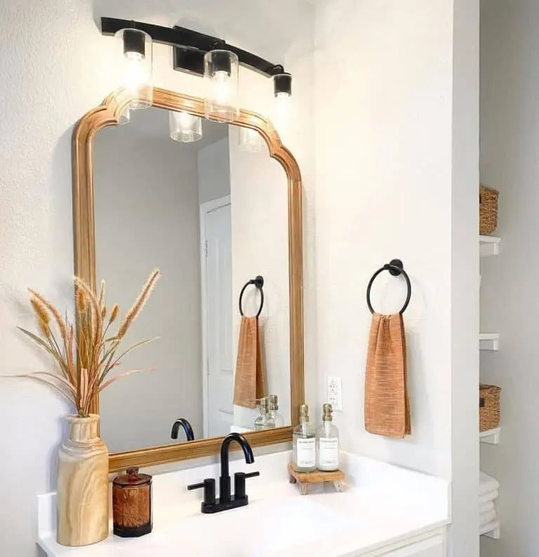 Warm Tones in Sink Area