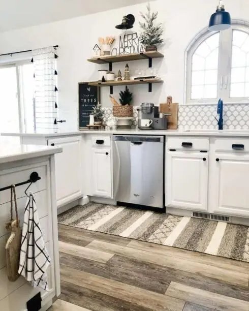 Wood and Metal Shelf Design