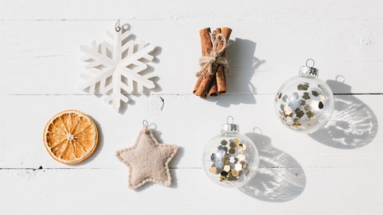 22 DIY Christmas Ornament Ideas for Holiday Decorating