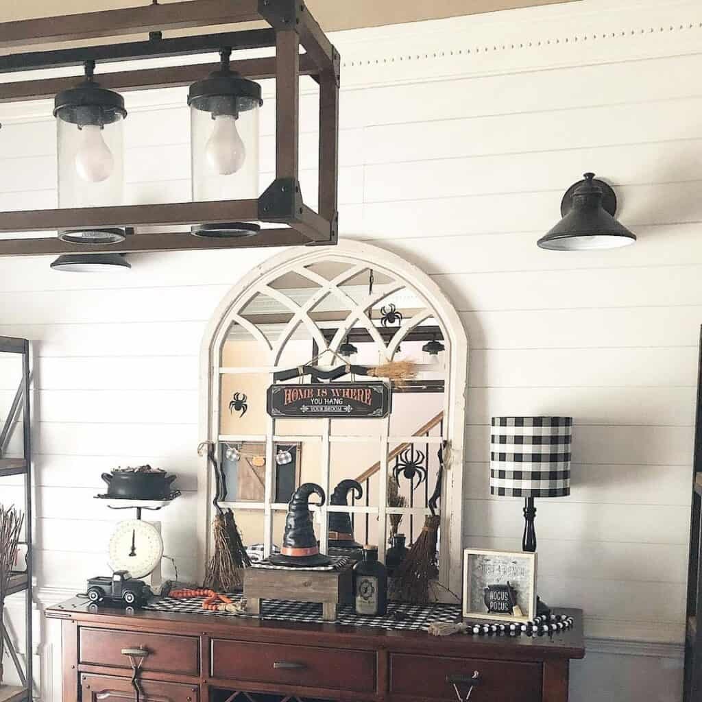 Black and White Check Accents