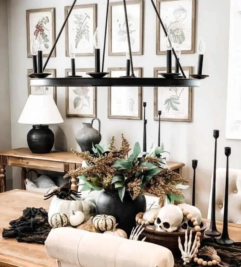 Black and White Halloween Centerpieces